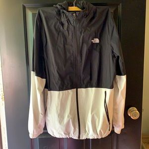 North Face Men’s color block raincoat w/ hood XXL